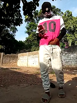 Snapshot of spittingpig1 chatting on March 2026 09:05:01 PM spittingpig1 online show from March 2026 09:05:01 PM