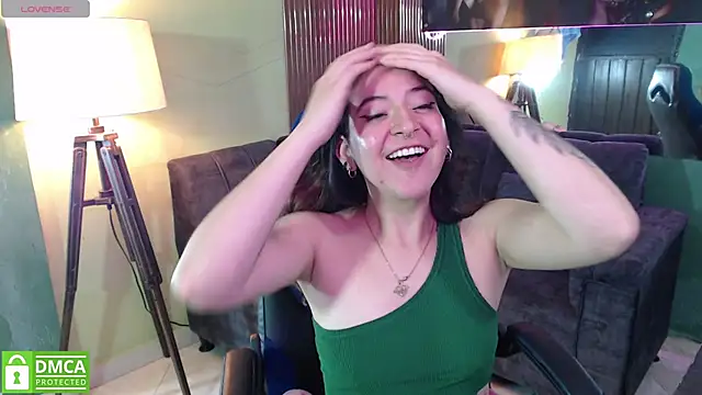 justkarlitaa online show from March 2026 01:33:02 AM