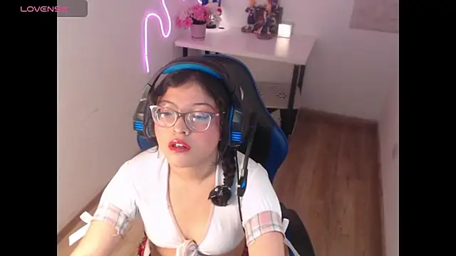 sweetie lisa online show from April 2026 07:37:02 PM