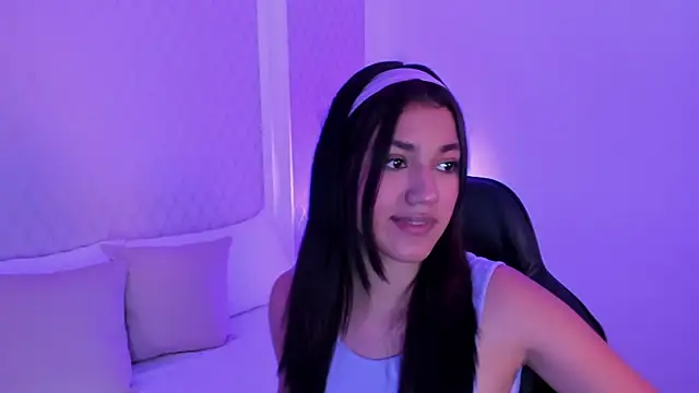 cristin collins online show from April 2026 04:33:02 PM