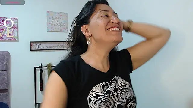 violeta scott online show from March 2026 03:37:02 PM