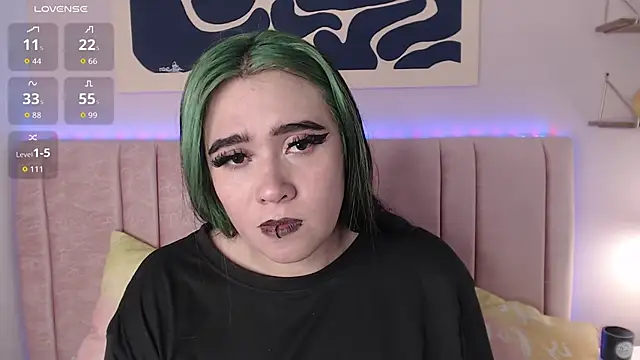 Liliith Zeniith online show from April 2026 08:42:02 PM