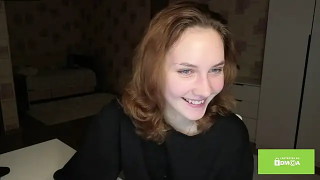 SamellaFlugum online show from April 2026 07:04:02 PM