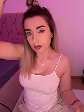 -IrisBlair- online show from March 2026 10:41:01 AM