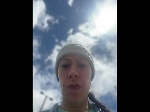 ItsAmara online show from April 2026 06:12:02 PM