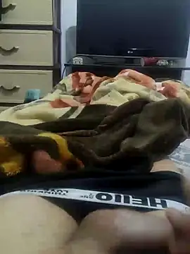 Snapshot of JoyousArray85 chatting on April 2026 07:00:01 PM JoyousArray85 online show from April 2026 07:00:01 PM