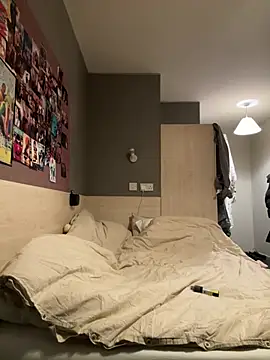 Snapshot of Halligirl chatting on April 2026 08:23:02 AM Halligirl online show from April 2026 08:23:02 AM