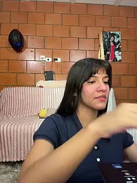 Snapshot of xayah_cute chatting on April 2026 05:36:02 AM xayah cute online show from April 2026 05:36:02 AM