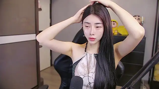 Snapshot of XiaoYuBao- chatting on April 2026 03:30:02 PM XiaoYuBao- online show from April 2026 03:30:02 PM