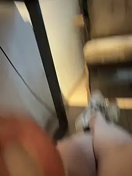 zhizhibaobei online show from April 2026 01:28:01 AM