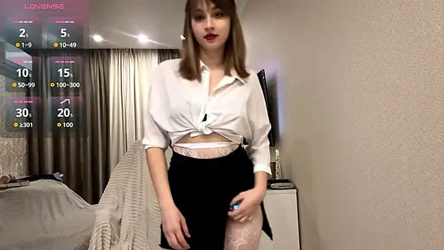 Olivia 132 online show from March 2026 05:50:02 PM