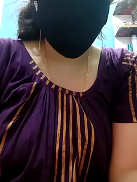 tulidas96778 online show from April 2026 02:06:02 PM