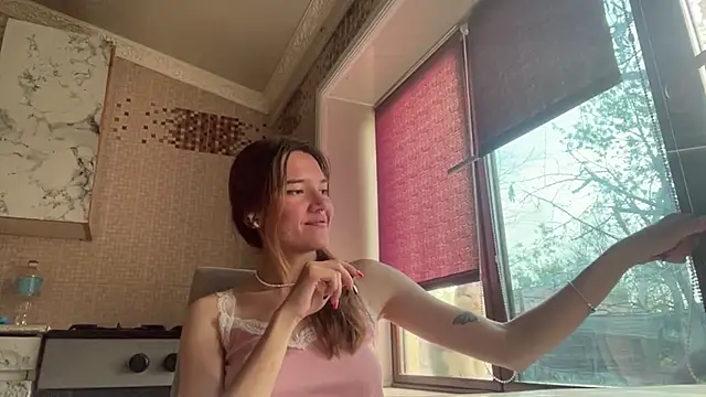 Snapshot of Lili_Kilian chatting on April 2026 12:13:01 PM Lili Kilian online show from April 2026 12:13:01 PM