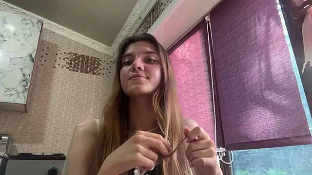 Lili Kilian online show from May 2026 12:21:02 PM