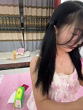 Snapshot of tiantian_niu chatting on July 2026 02:45:01 PM tiantian niu online show from July 2026 02:45:01 PM
