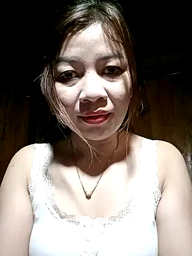 Yiyi102300 online show from March 2026 01:25:01 PM