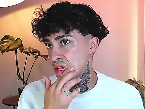 stevennavarro online show from March 2026 09:15:01 PM