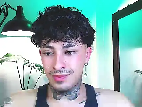 stevennavarro online show from April 2026 10:03:01 PM