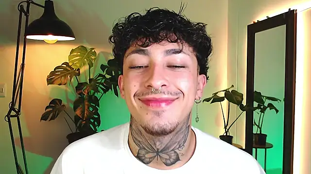 stevennavarro online show from April 2026 10:10:02 PM