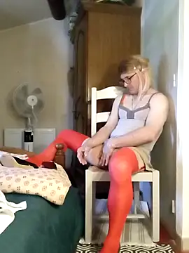 stephie83 online show from April 2026 03:04:02 PM