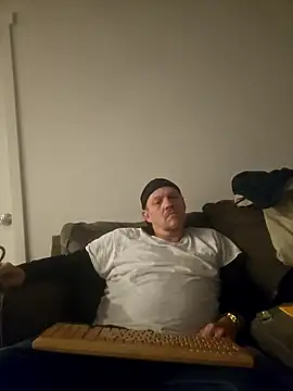 Snapshot of yourMasterisBored chatting on March 2026 01:28:01 PM yourMasterisBored online show from March 2026 01:28:01 PM