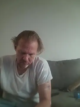 Snapshot of yourMasterisBored chatting on March 2026 02:27:01 PM yourMasterisBored online show from March 2026 02:27:01 PM