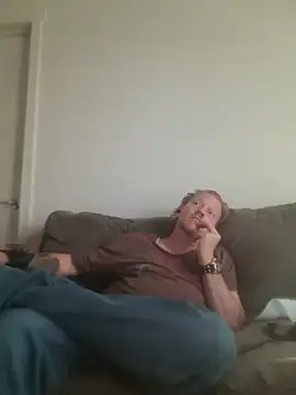 Snapshot of yourMasterisBored chatting on April 2026 02:37:02 PM yourMasterisBored online show from April 2026 02:37:02 PM