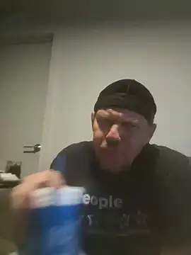 Snapshot of yourMasterisBored chatting on April 2026 01:47:02 AM yourMasterisBored online show from April 2026 01:47:02 AM