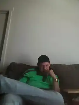 Snapshot of yourMasterisBored chatting on April 2026 05:13:02 PM yourMasterisBored online show from April 2026 05:13:02 PM