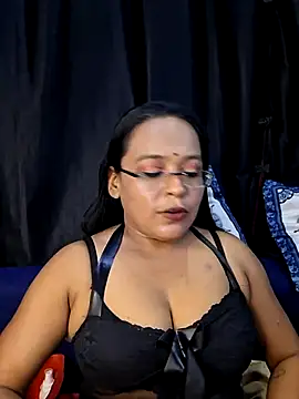 Snapshot of hornyrosy321 chatting on July 2026 04:53:02 PM hornyrosy321 online show from July 2026 04:53:02 PM