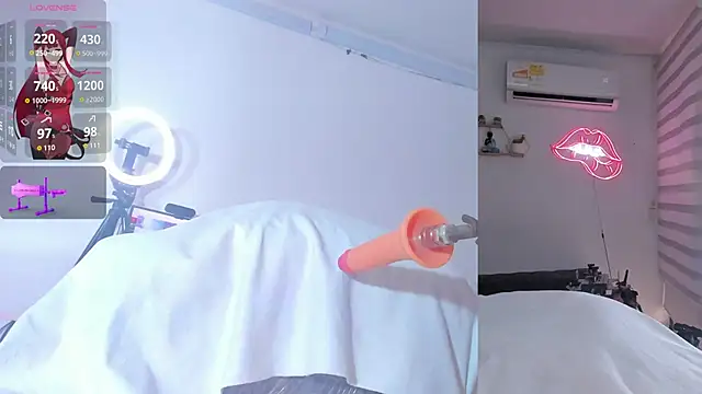 Snapshot of Bella_Donne_ chatting on March 2026 05:13:02 PM Bella Donne online show from March 2026 05:13:02 PM