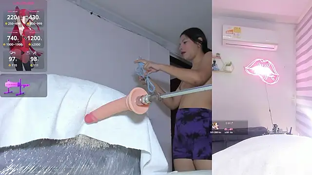 Snapshot of Bella_Donne_ chatting on March 2026 05:14:01 PM Bella Donne online show from March 2026 05:14:01 PM