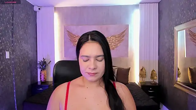 Snapshot of Emily-brown_ chatting on April 2026 11:21:01 AM Emily-brown online show from April 2026 11:21:01 AM