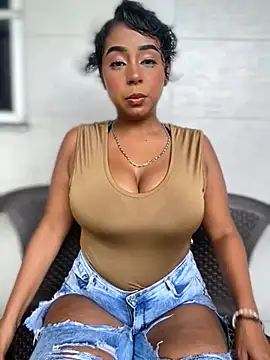 Snapshot of SamaraDesire chatting on May 2026 08:24:01 PM SamaraDesire online show from May 2026 08:24:01 PM