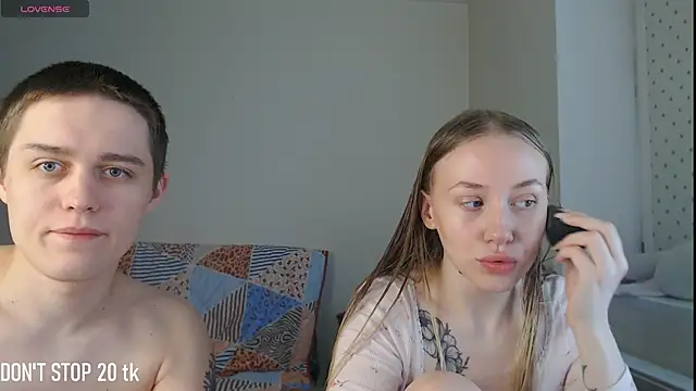MikeXEmilia online show from May 2026 07:06:01 AM