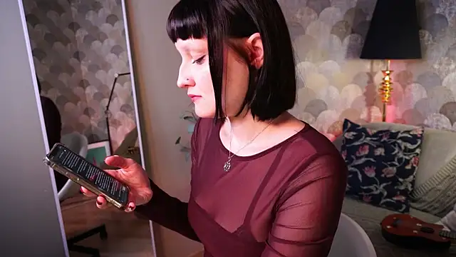 Snapshot of Velvet_Lily chatting on April 2026 08:39:01 PM Velvet Lily online show from April 2026 08:39:01 PM