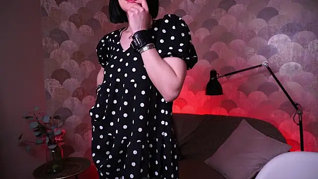 Snapshot of Velvet_Lily chatting on April 2026 09:04:02 PM Velvet Lily online show from April 2026 09:04:02 PM