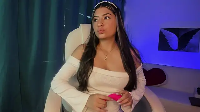 Snapshot of MaddieLee_ds chatting on March 2026 03:48:01 PM MaddieLee ds online show from March 2026 03:48:01 PM