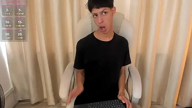 Snapshot of Ethan_qop chatting on April 2026 12:50:01 PM Ethan qop online show from April 2026 12:50:01 PM