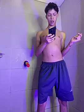 Snapshot of Ethan_qop chatting on April 2026 10:30:02 PM Ethan qop online show from April 2026 10:30:02 PM