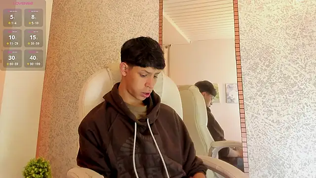 Snapshot of Ethan_qop chatting on April 2026 11:22:02 AM Ethan qop online show from April 2026 11:22:02 AM