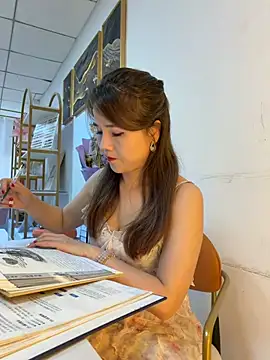 Xiaoxiao-y online show from April 2026 09:37:01 AM