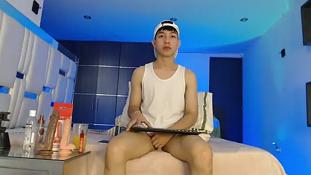 Sam  kat online show from April 2026 10:03:01 PM