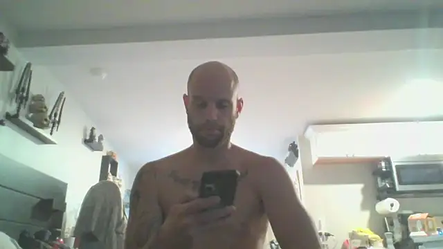 CaptCraker online show from April 2026 09:12:02 PM