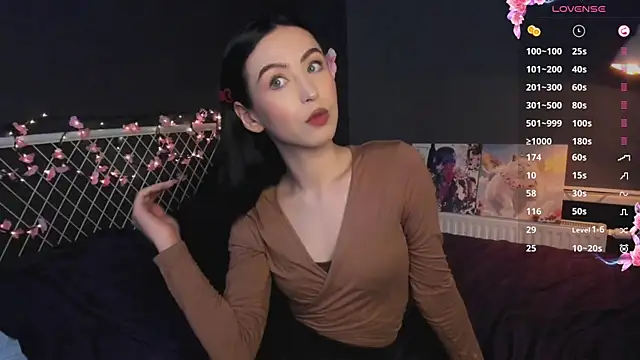 lizaa breeze online show from April 2026 05:33:01 PM