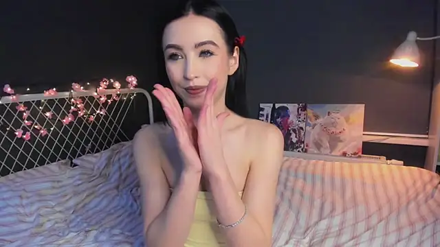 lizaa breeze online show from April 2026 05:25:02 PM