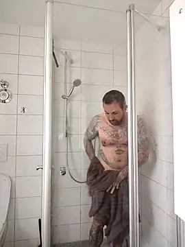 Bennygerner1991 online show from April 2026 12:42:01 PM