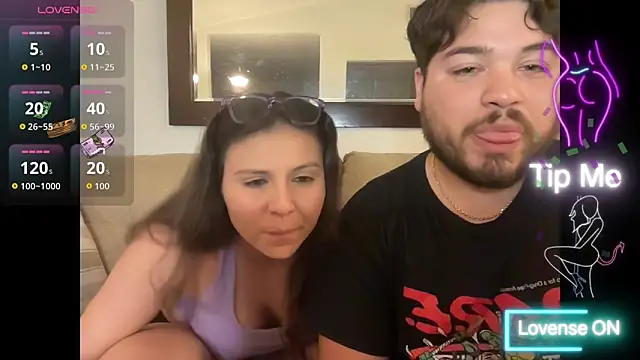 Snapshot of Redmooncity21 chatting on March 2026 07:03:02 AM Redmooncity21 online show from March 2026 07:03:02 AM