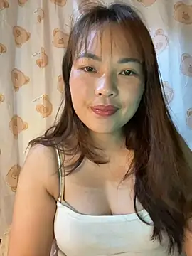 Snapshot of Milik-1022 chatting on April 2026 09:15:01 PM Milik-1022 online show from April 2026 09:15:01 PM