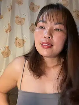 Snapshot of Milik-1022 chatting on April 2026 03:28:02 PM Milik-1022 online show from April 2026 03:28:02 PM